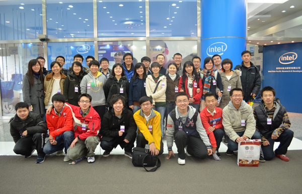 A Visit to a High-Tech Neighbor–JI Students Tour Intel