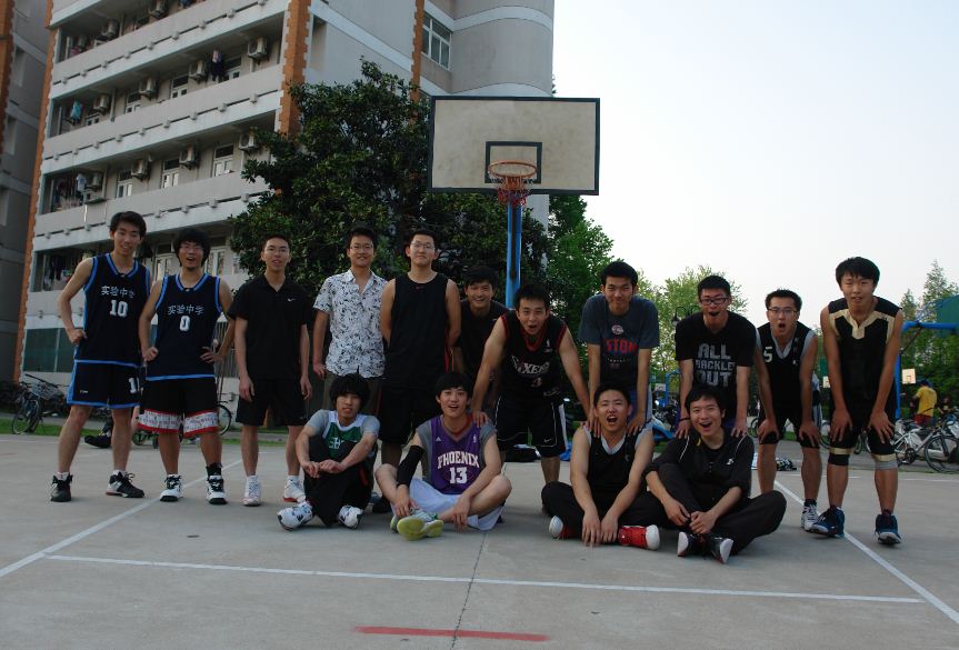 JI Men’s Basketball Team Is One of the Eight Finalists in SJTU’s Total Cup Tournament