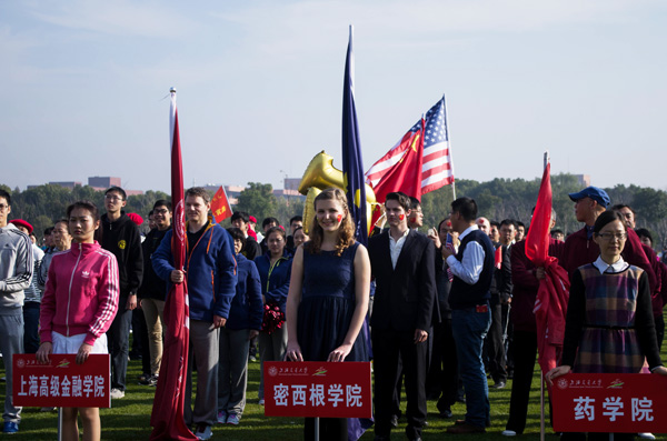 独唱《李香兰》