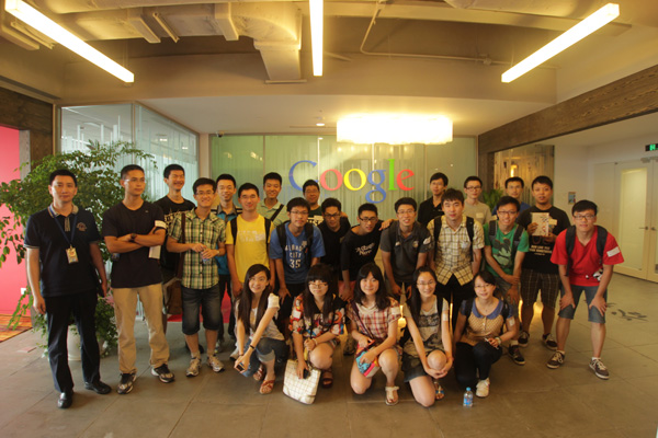 密西根学院学生参观谷歌上海总部